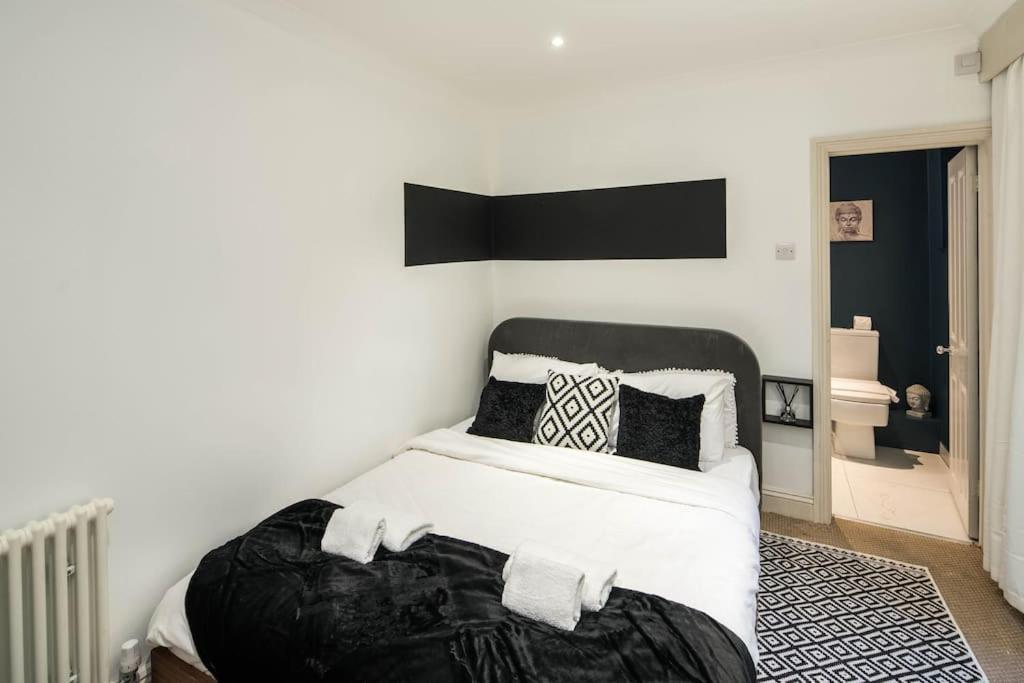 Superb Retreat Central Next Tube Apartment London Ngoại thất bức ảnh