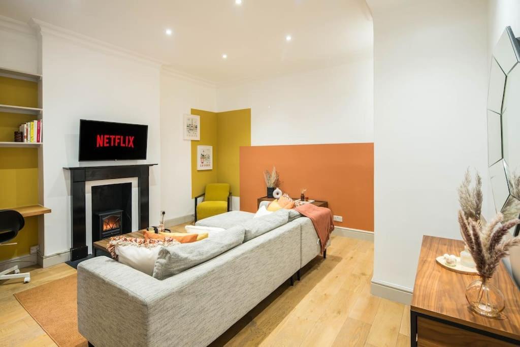 Superb Retreat Central Next Tube Apartment London Ngoại thất bức ảnh